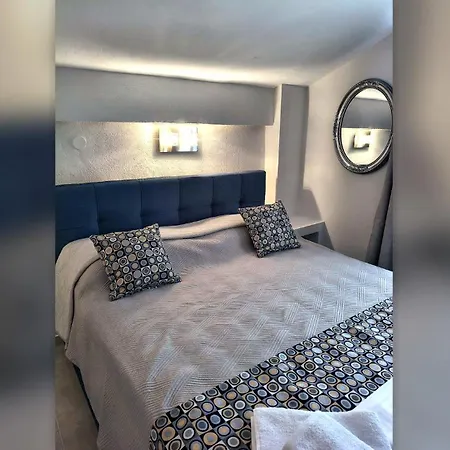 Astra Apartment *